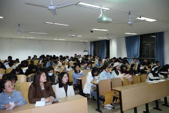 ˵: C:\Users\Administrator\Documents\WeChat Files\wxid_yk1yo6uh6vdu12\FileStorage\Temp\582d16fe1272867b8e7688faf085e52.jpg