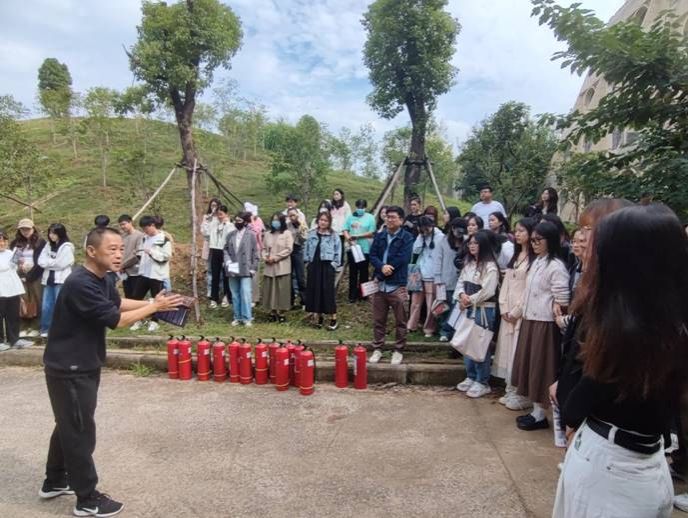 ˵: 55bd7799c22b620857f63cd1d80c81a